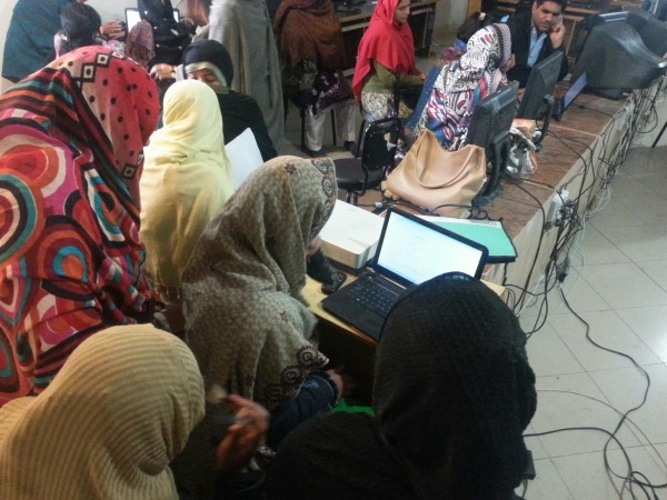 Digital Rights Foundation session on Safe Online Spaces – Multan, Pakistan